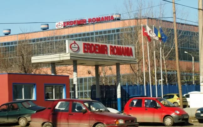 Protest Anunțat al Salariaților Erdemir România în Fața Prefecturii Dâmbovița
