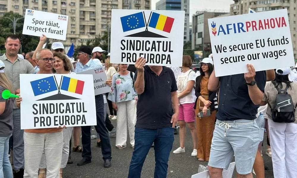 Revoltă în Piața Victoriei: 2.000 de salariați protestează împotriva măsurilor care pun în pericol securitatea alimentară