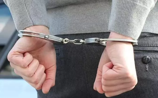 ȘOC ÎN ROMÂNIA: Un barbat de 35 de ani, arestat preventiv pentru violul săvârşit asupra unei fetiţe de 11 ani