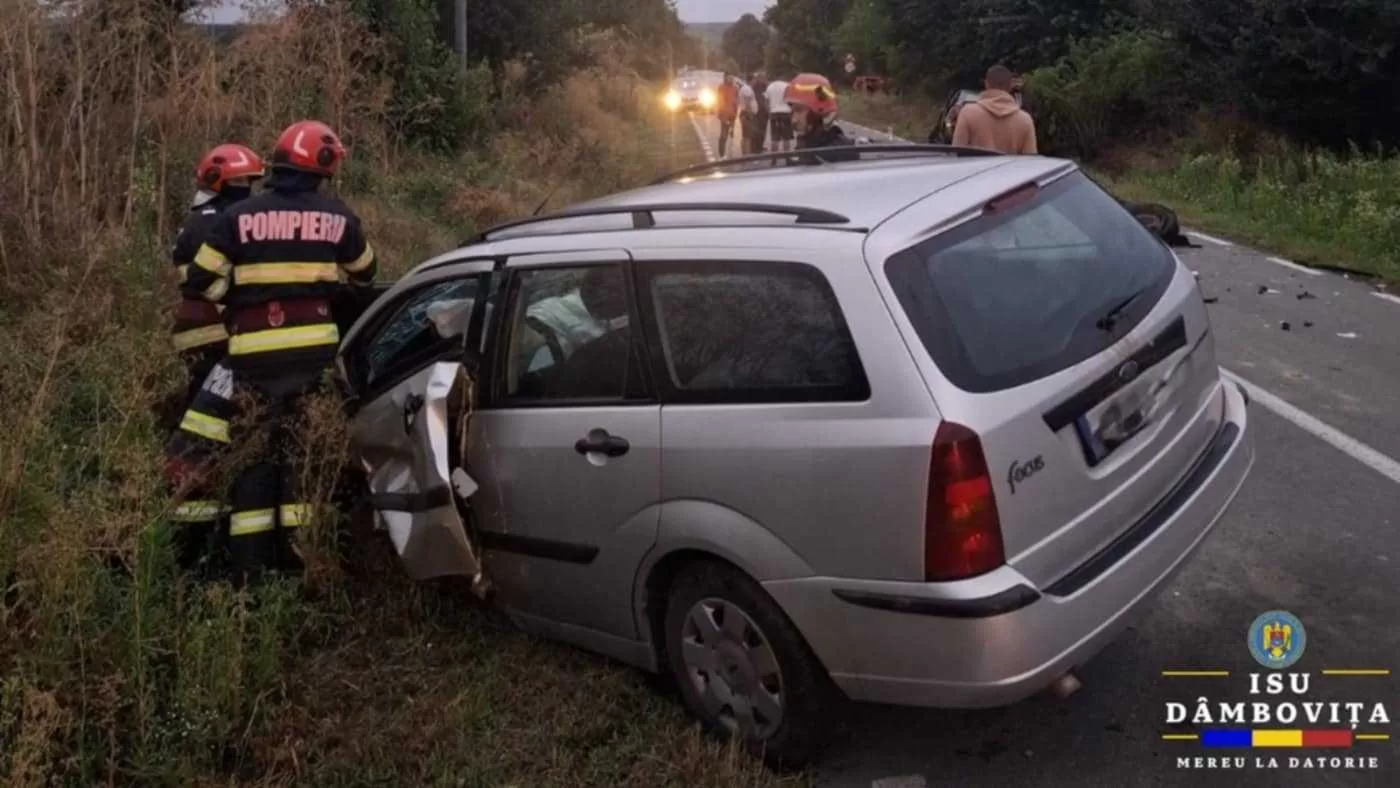 ACCIDENT GRAV pe șosea în Dâmbovița: Trei răniți grav după o coliziune devastatoare între două autoturisme