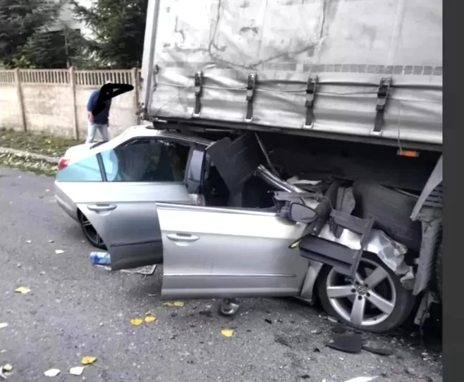 🚨 Șofer de 36 de ani, strivit sub remorca unui TIR 🚨