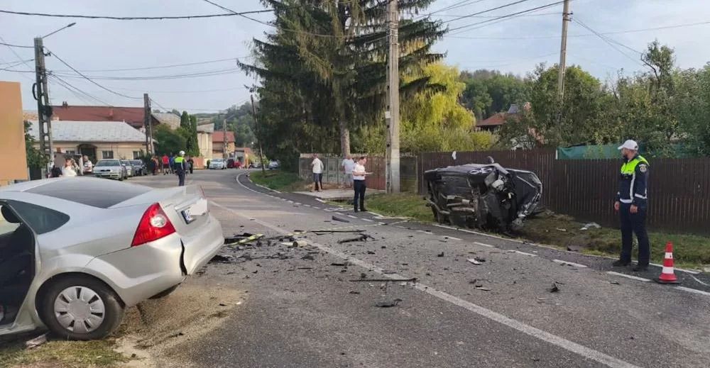 ⚠️ TRAGEDIE pe șosea! Doi tineri și-au pierdut viața într-un accident cumplit! 💔