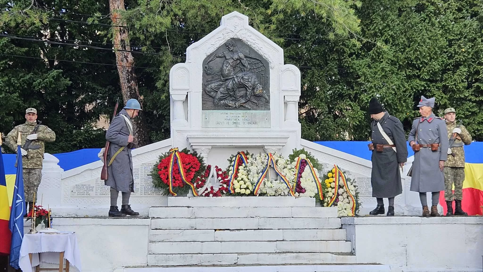 🎖️ Un secol de ISTORIE și DEVOTAMENT! Monument CENTENAR inaugurat la Mănăstirea Dealu, acolo unde eroii vor fi VEȘNIC AMINTIȚI! 🇷🇴⛪