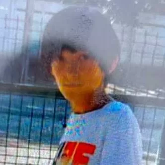 🚨❗ L-AȚI VĂZUT? Copil de 11 ani DISPĂRUT din Cornești! Familia este disperată! Distribuiți urgent! 😢🙏