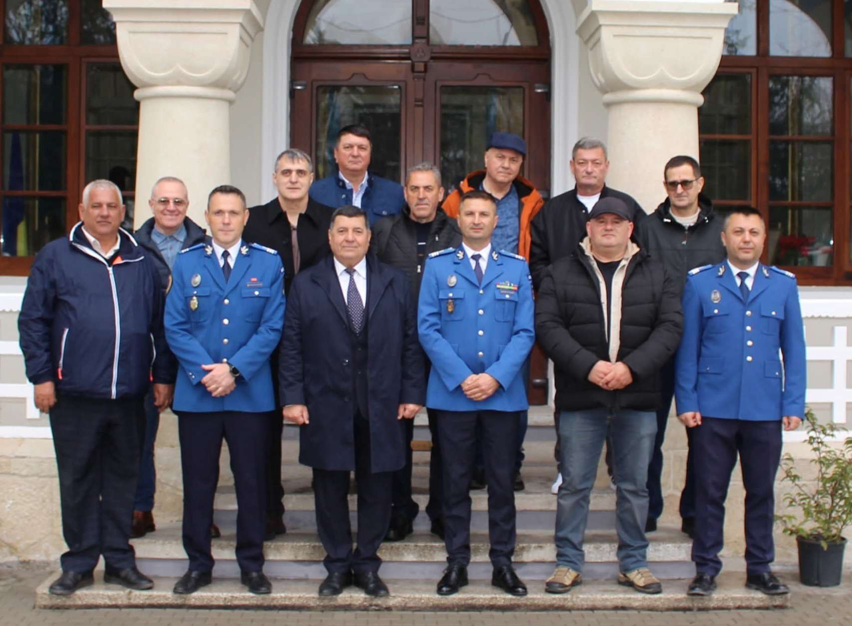 Momente emoționante la IJJ Dâmbovița: Veteranii jandarmi, onorați într-un cadru festiv!