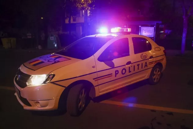 Ghinion teribil înainte de 8 Martie! 😱 O tânără din Găești s-a ales cu dosar penal în loc de flori! 🏎️💨⚖️