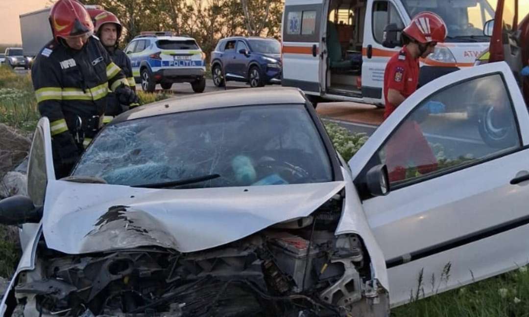 Accident grav pe DN6! O mamă și fiica ei de 7 ani au ajuns de urgență la spital în București