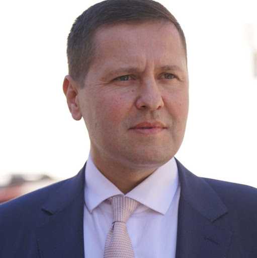 Cutremur pe scena politică: Moțiunea împotriva Guvernului Bolojan a trecut cu 281 de voturi