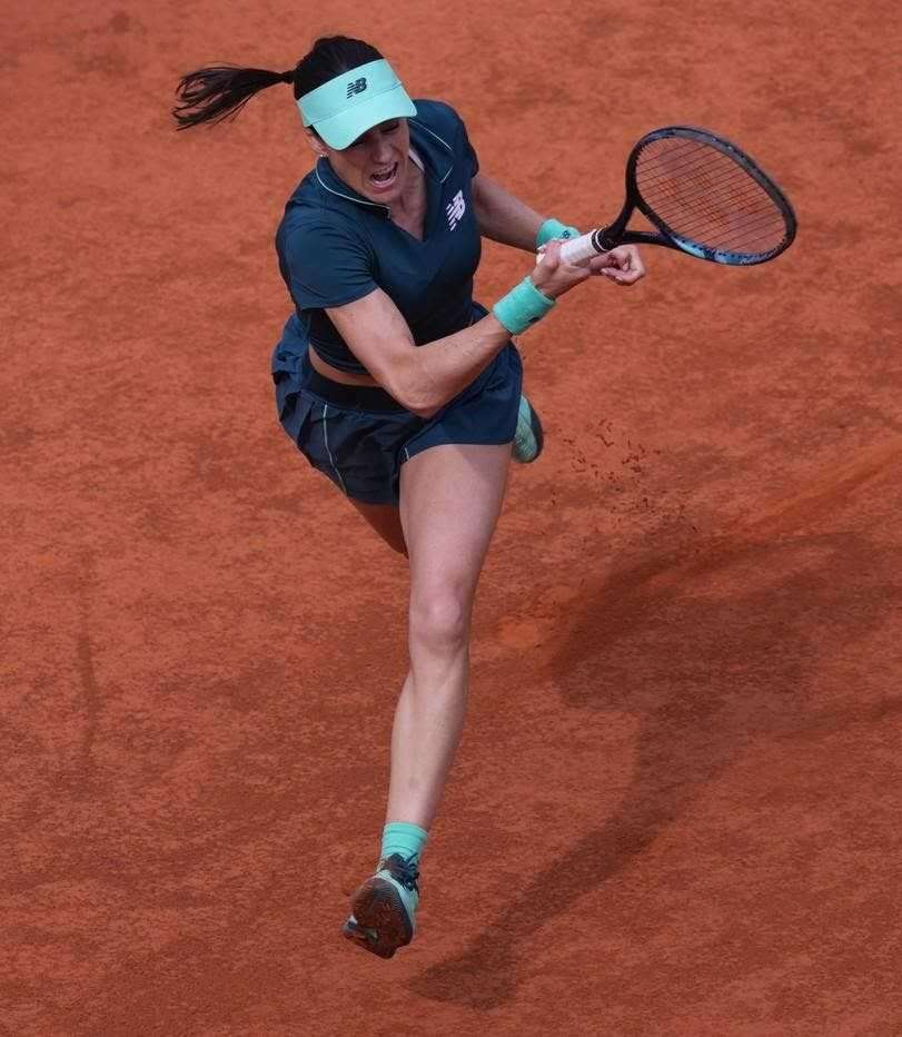Șoc la Roma! Sorana Cîrstea o îngenunchează pe Aryna Sabalenka după un meci de infarct!