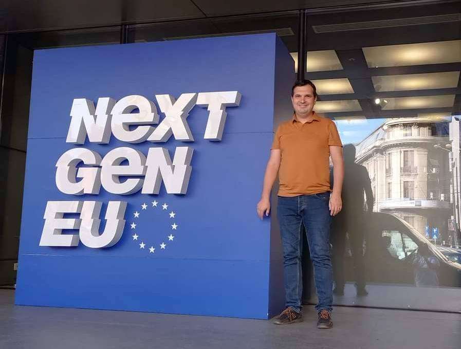 Modernizare istorică în școlile din Dâmbovița: Cum schimbă banii europeni viitorul elevilor