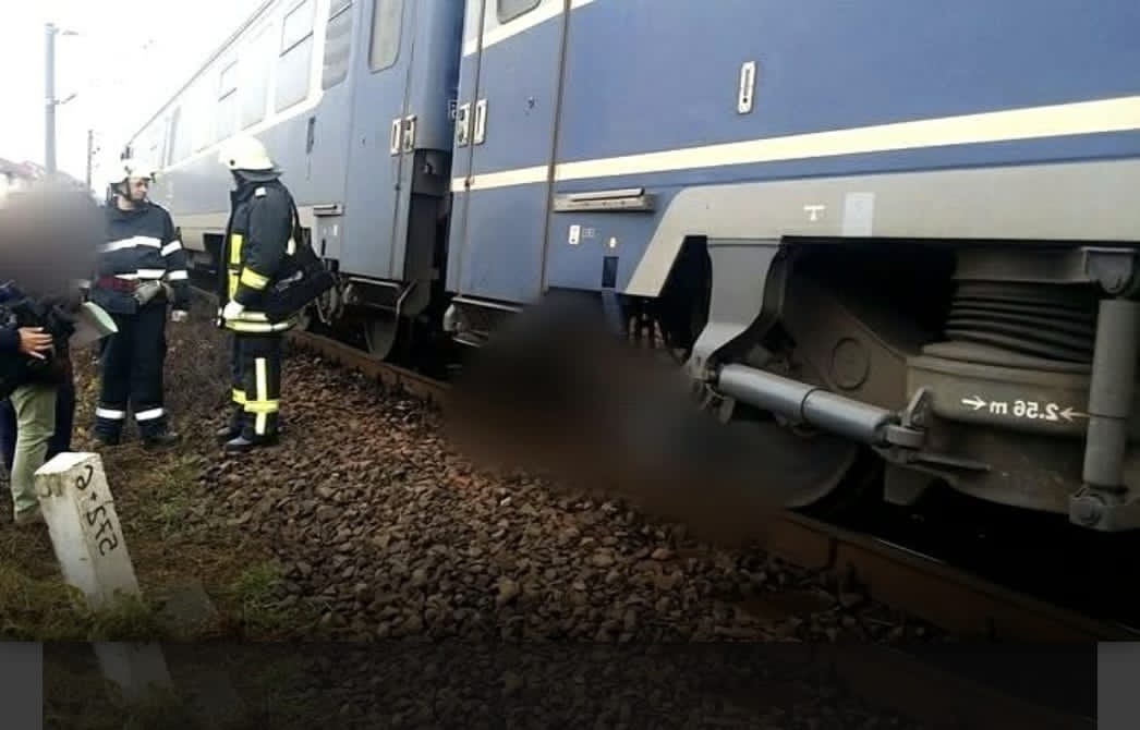 TRAGEDIE duminică dimineață! Bărbat de 60 de ani, spulberat de tren în zona Haltei Vărbilău