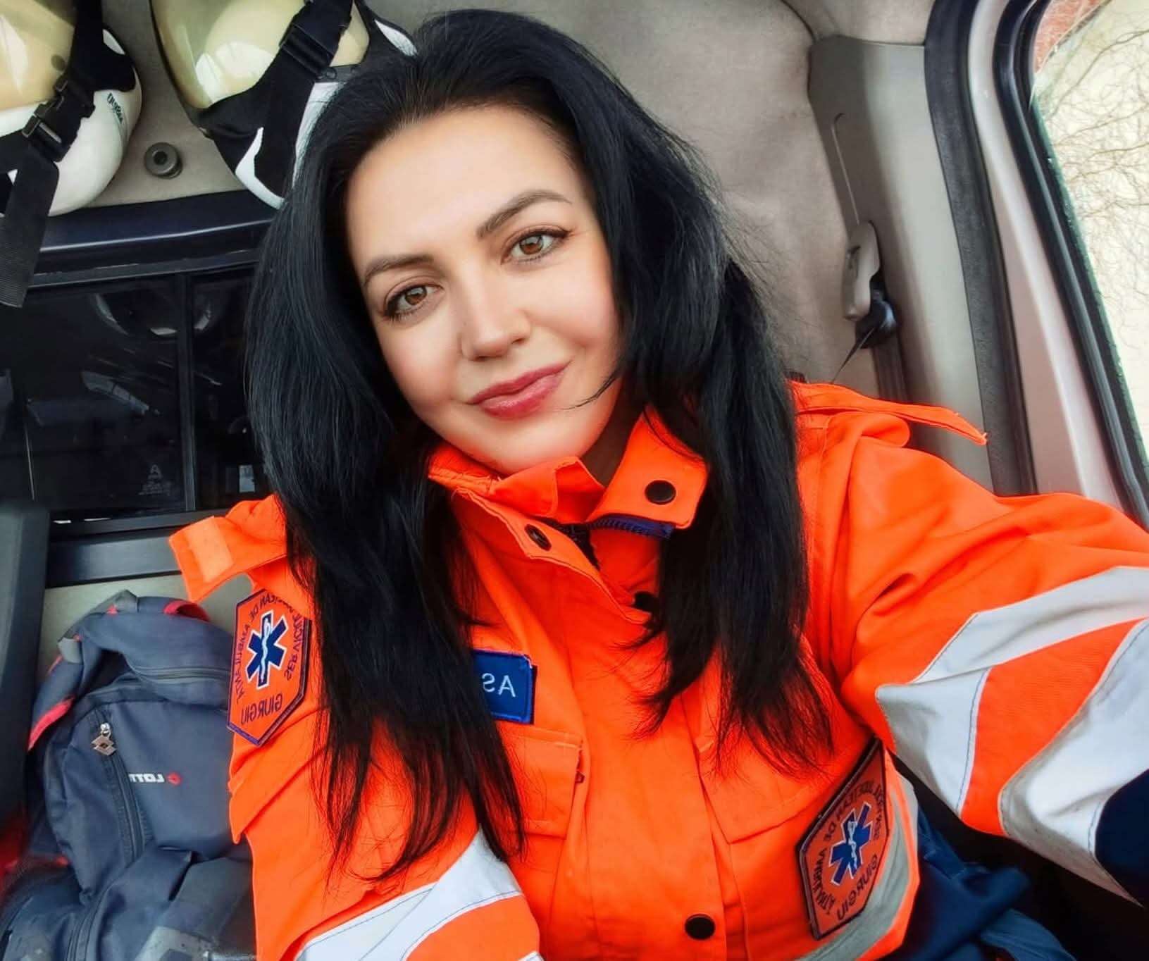 Mobilizare pentru un salvator: Asistenta de pe Ambulanță care luptă cu cancerul