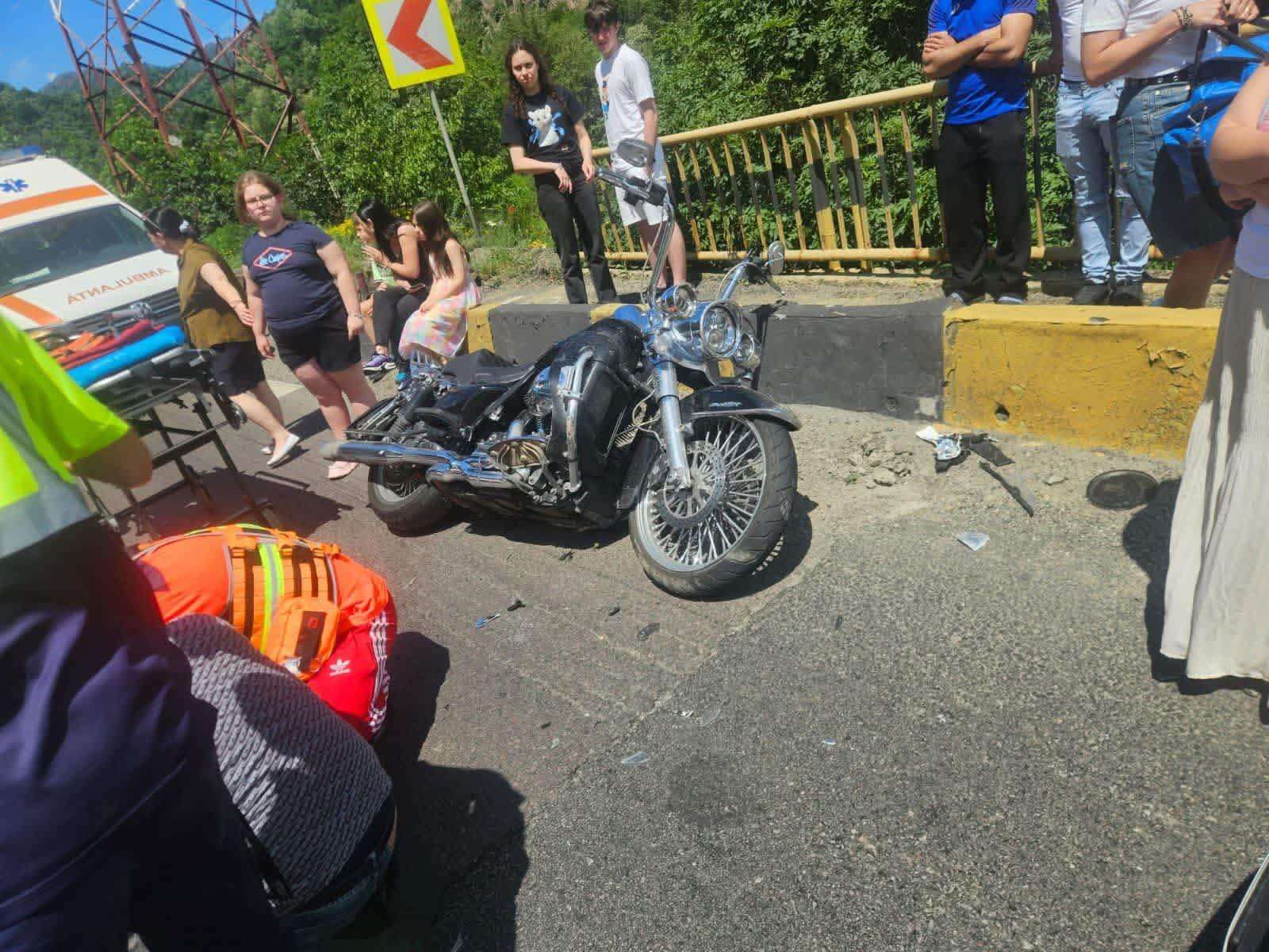 Accident grav pe DN7 la Căciulata! Trafic blocat complet între Căciulata și Brezoi!