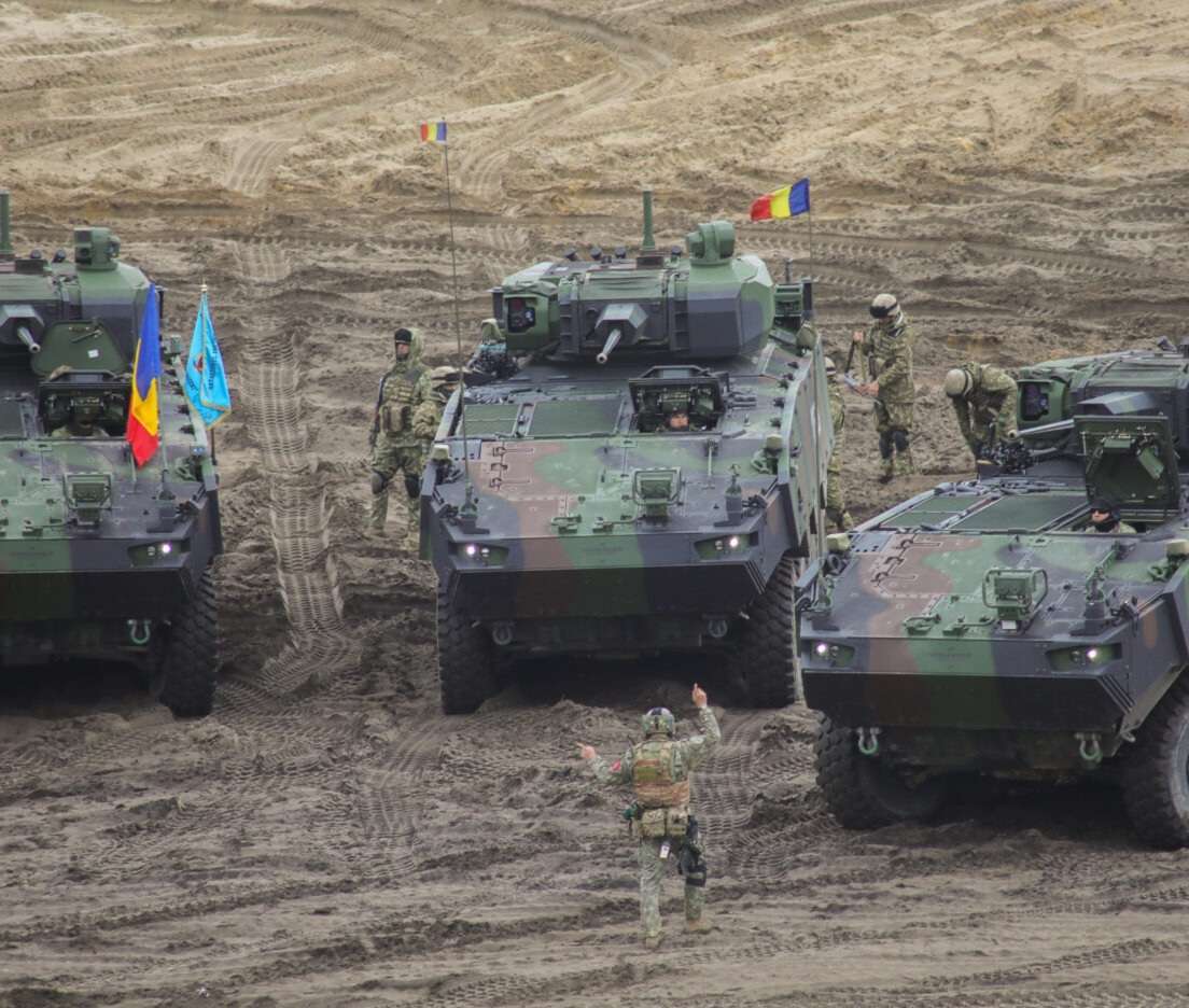 Accident grav în Sălaj: 11 militari răniți după ce trei blindate Piranha 5 s-au ciocnit!