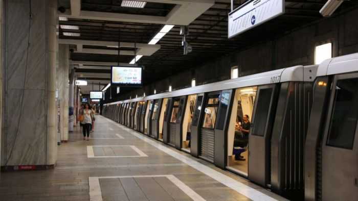 Inundație la metrou în București! Stația Piața Victoriei 2 a fost închisă complet!