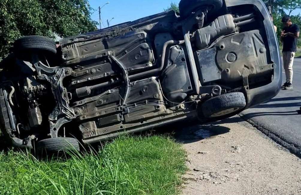 Două accidente grave în Dâmbovița: Șofer încarcerat la Răcari și victimă la Bujoreanca!