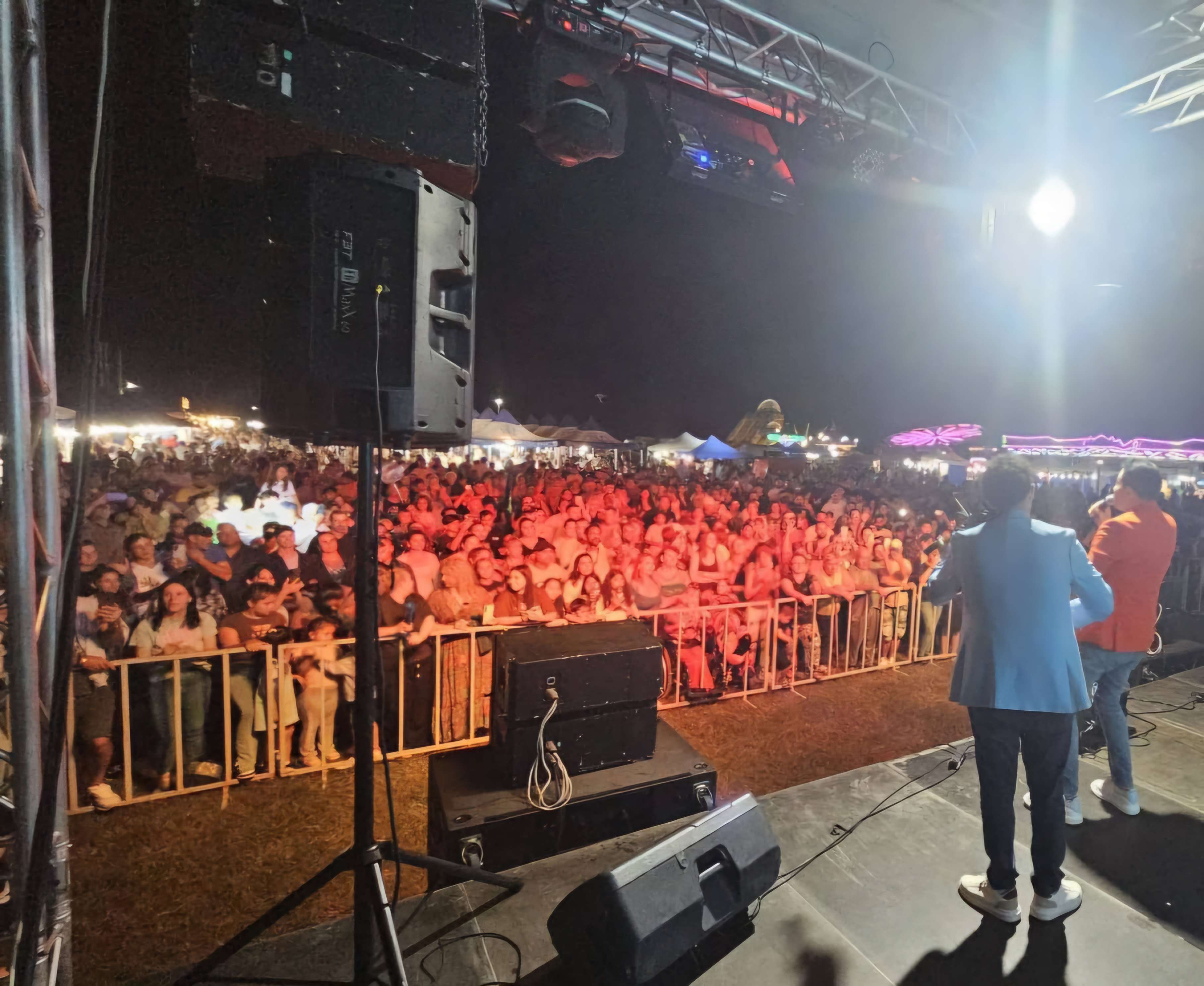 Spectacol total la Zilele Comunei Dărmănești 2026! Foc de artificii și mii de oameni!