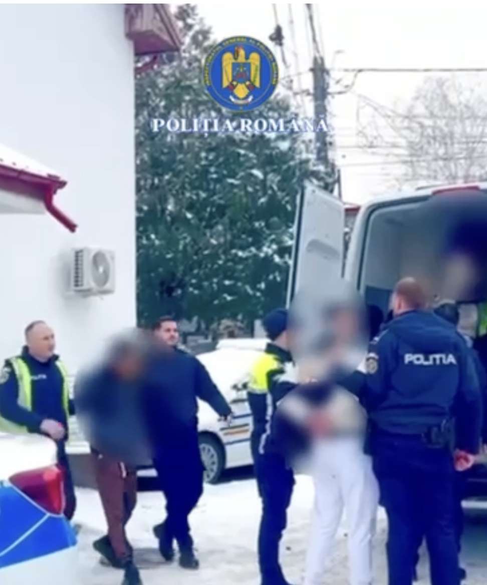 Tâlhari la doar 15 ani în Târgoviște! Au atacat doi adolescenți în plină stradă
