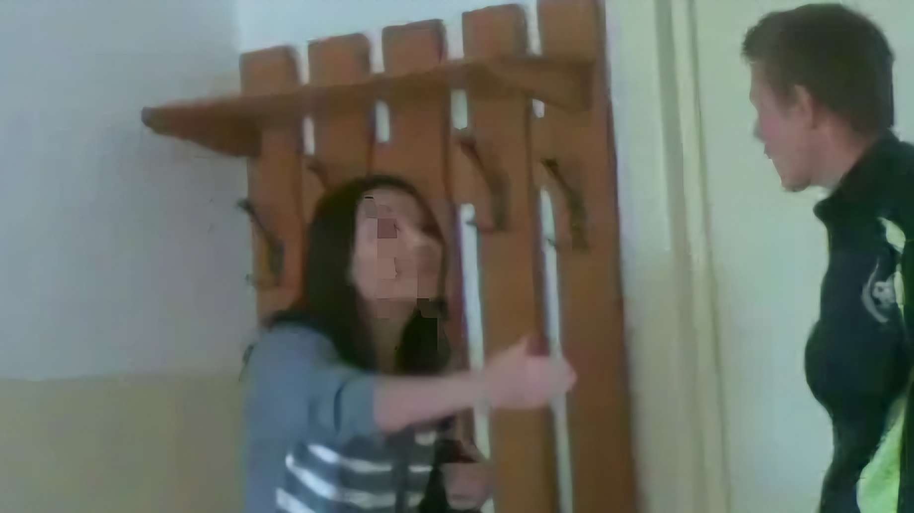 Profesoară din Dâmbovița, atacată de părinții unui elev! Două fetițe au fost rănite
