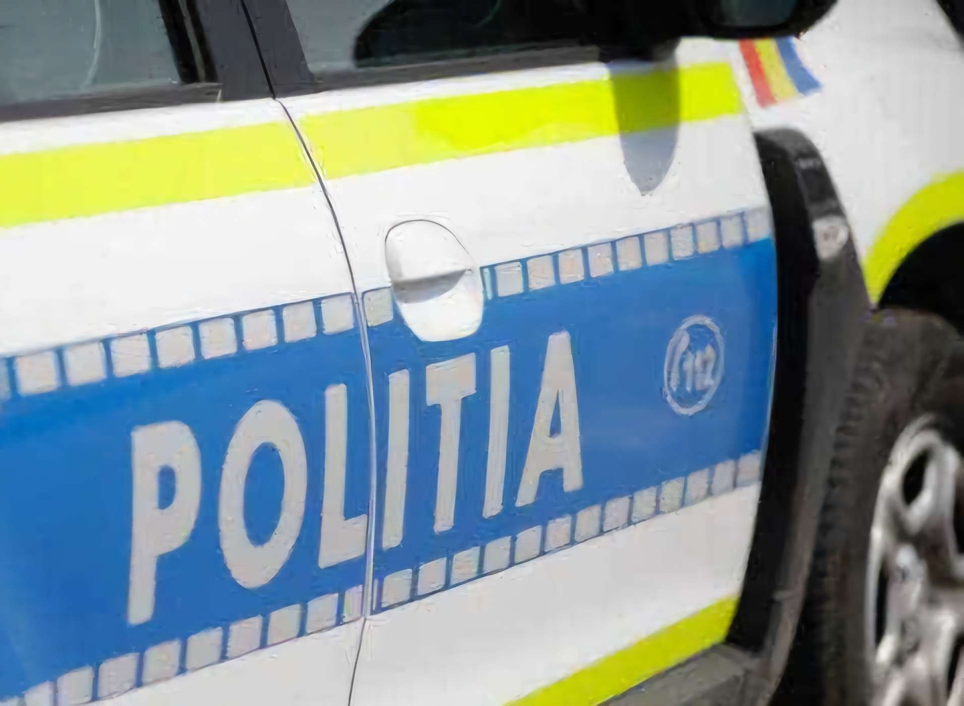 Galați: Și-a lovit intenționat soția cu mașina pe trecere, a fugit și a făcut alt accident!