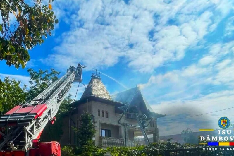 Prăpăd la Picior de Munte: O casă a fost cuprinsă de flăcări violente!