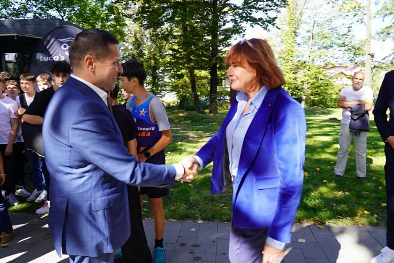 Premieră în Dâmbovița: Peste 1.100 de copii încep aventura în baschetul de performanță!