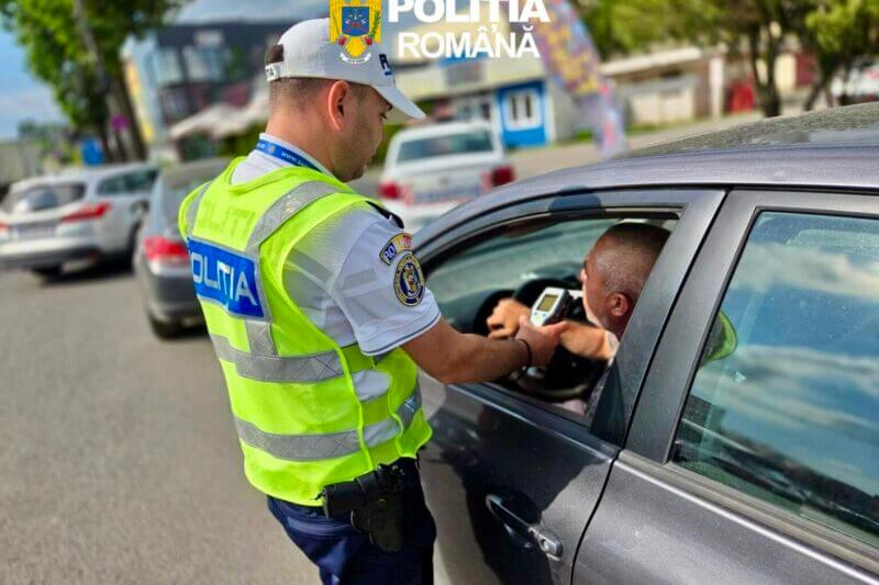 Controale masive pe șoselele din Dâmbovița: zeci de permise reținute și amenzi record!