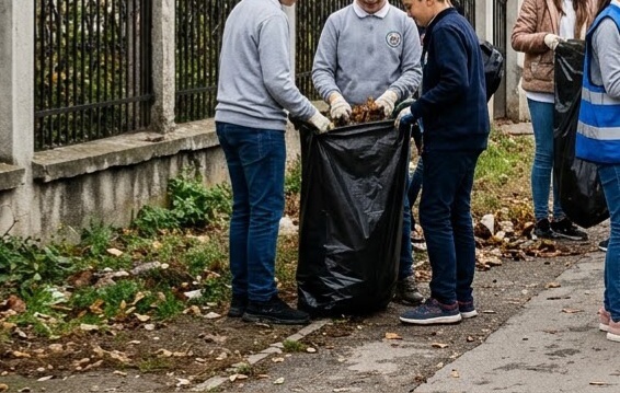 Școala „Vasile Cîrlova” din Târgoviște, numărul 1 în Dâmbovița la voluntariat! Sute de elevi implicați
