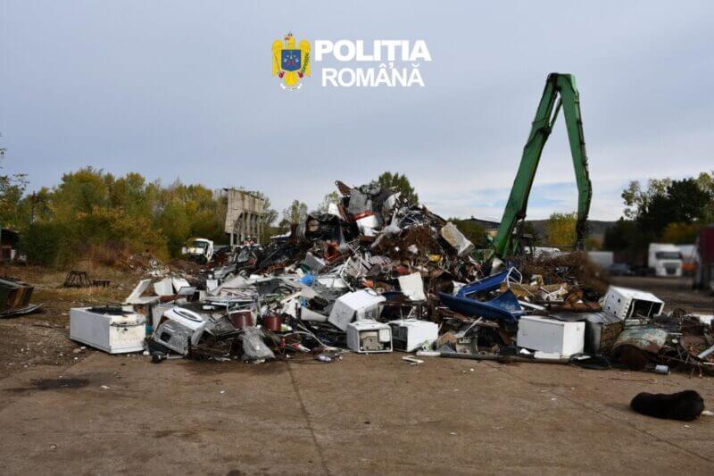 Descoperire șocantă la Aninoasa: 100 de tone de deșeuri ilegale! Patronul, amendat direct!
