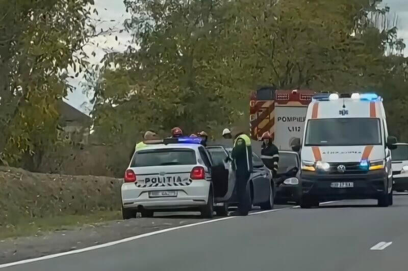 Accident grav la ieșirea din Priseaca! Impact între două mașini pe DN 72A!
